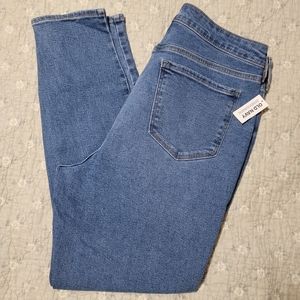 Old Navy Rockstar Super Skinny Jeans 16